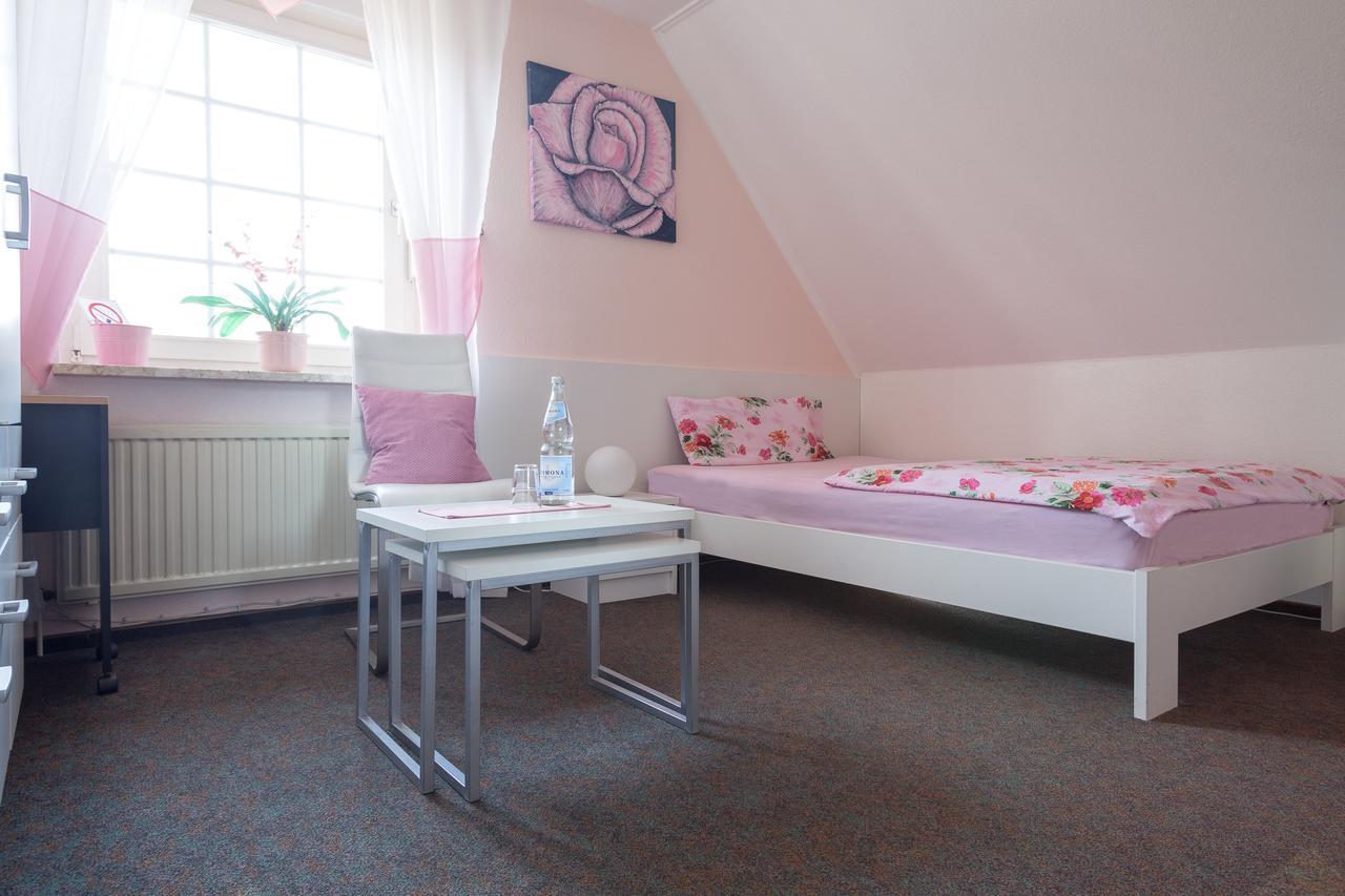 Pension Blumen-Villa ชเนเวอร์ดิงเงิน ภายนอก รูปภาพ
